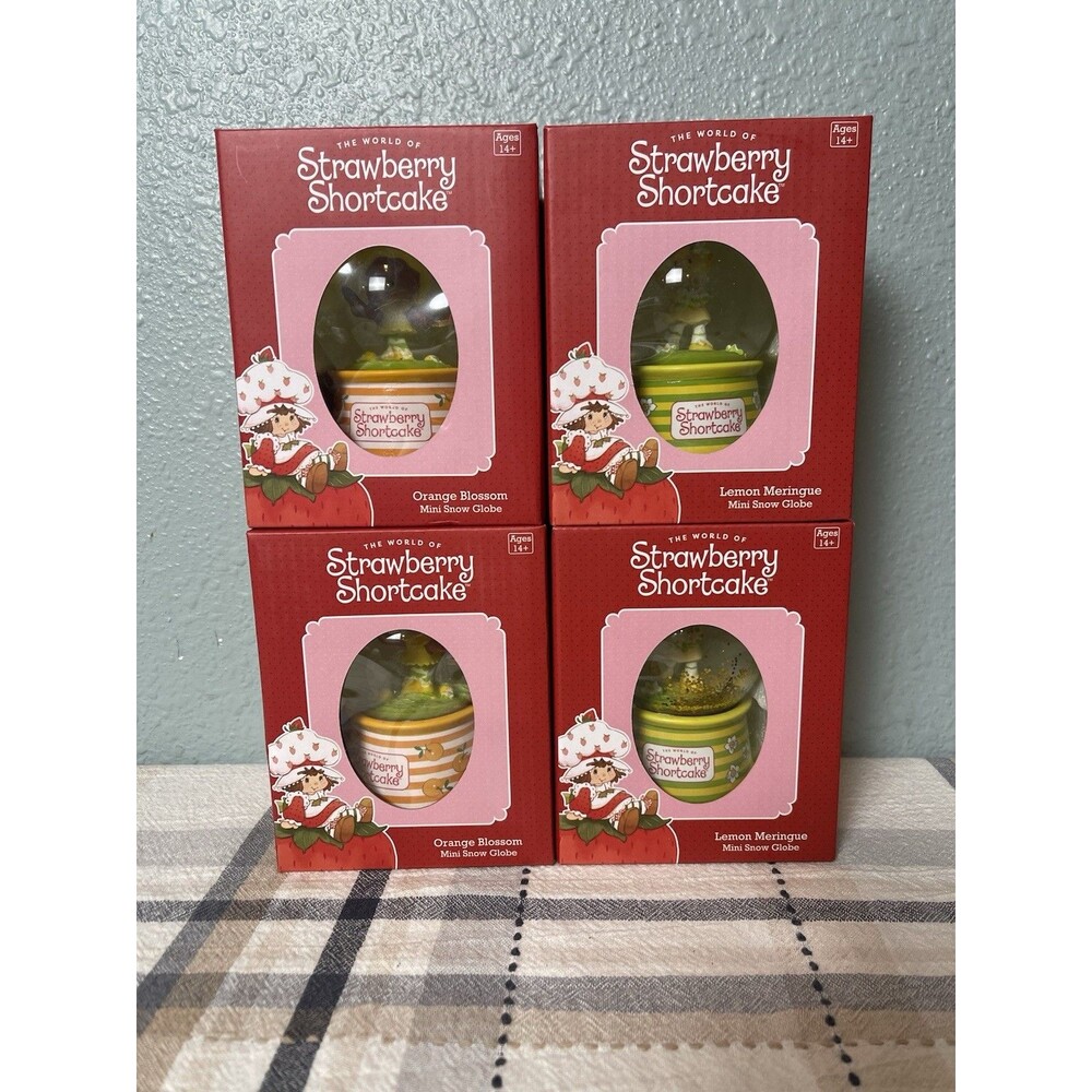 Strawberry Shortcake Mini Snow Globe - Set of 4 New